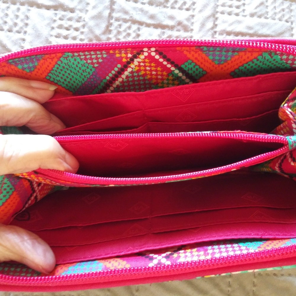 Ladies Wallet - Picture 3 of 3